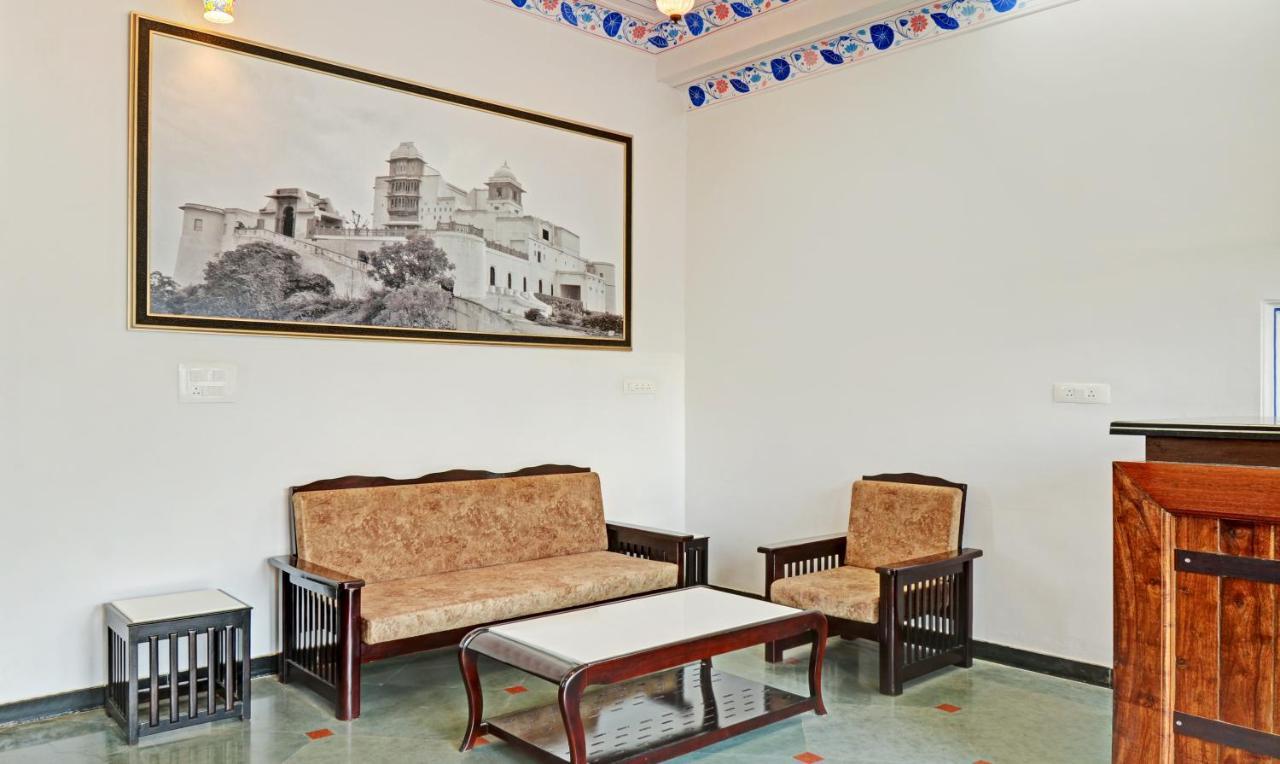 Hotel Treebo Khakhri Haveli Udaipur Exterior foto
