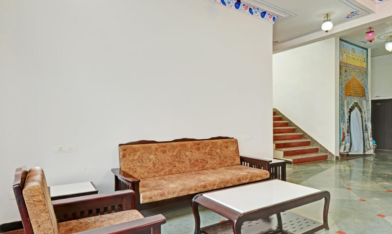 Hotel Treebo Khakhri Haveli Udaipur Exterior foto